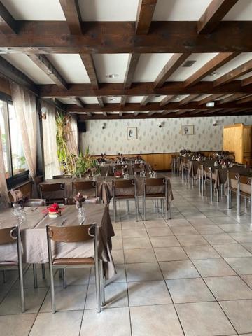Hotel Restaurant De La Poste Saint-Colomban-des-Villards Εξωτερικό φωτογραφία